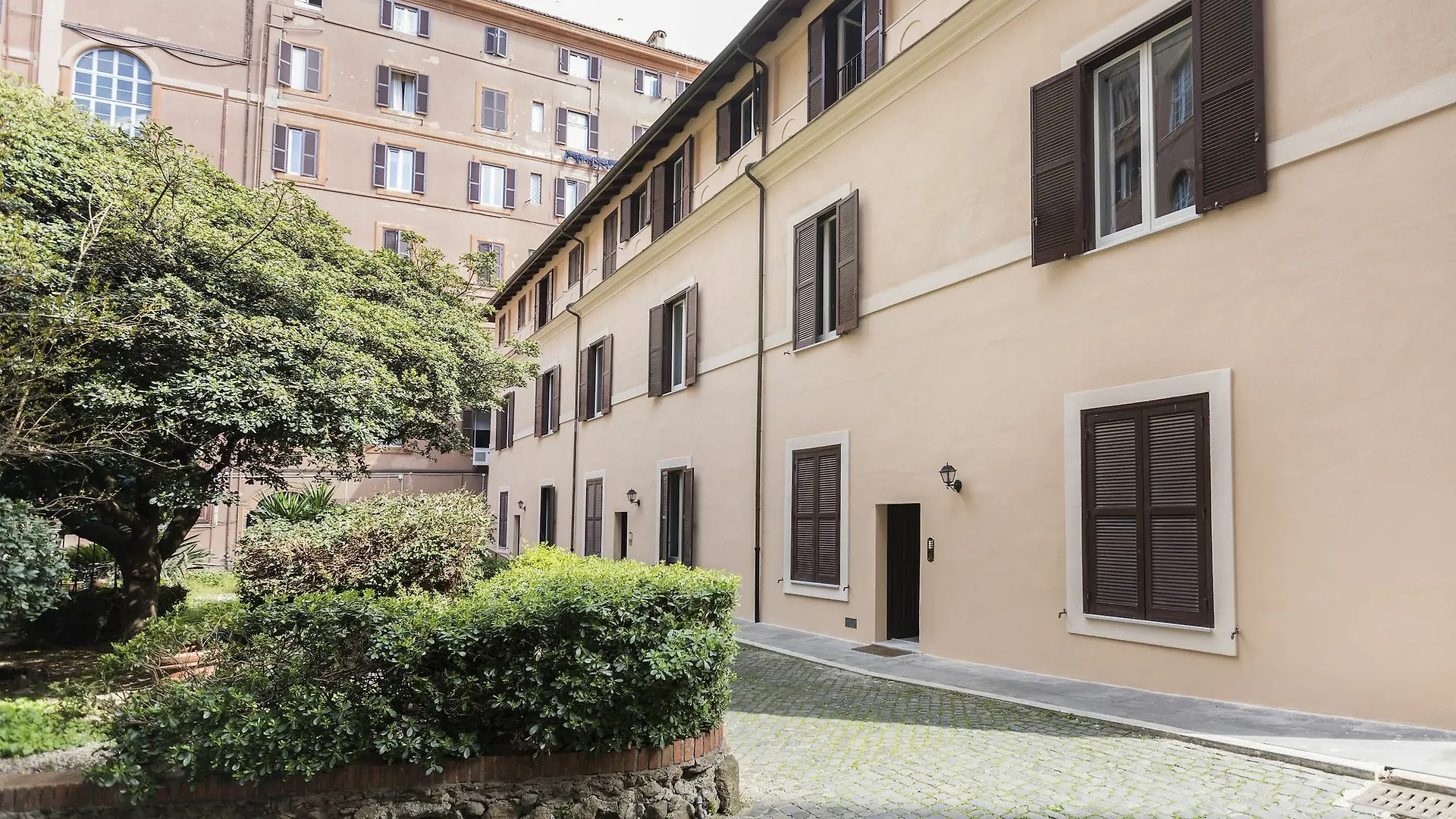 Chic 1Br In San Pietro / Vaticano By Sonder Rzym 0*,